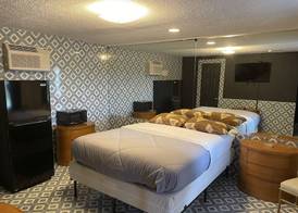 Carole Motel 2