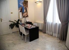 Apollo Suites 2