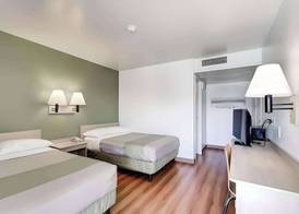 Econo Lodge Midvale 3