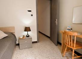 Cozy Ensuite Rooms 3