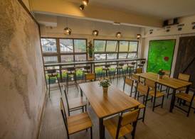 Traveller Bunker Hostel 1 5