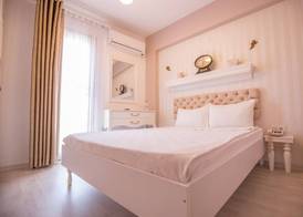 Menendi Otel 4