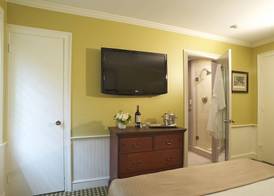 Concord's Colonial Inn 2