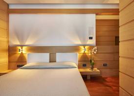 Hotel Fonzari 5