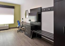Holiday Inn Express & Suites CARTHAGE by IHG 5