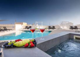 MAR n MAR CROWN HOTEL-SUITES 5
