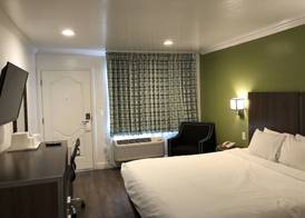 Gilroy Inn 5