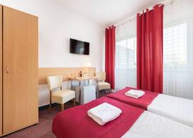 Hotel Plus 5