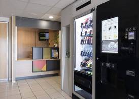 B&B HOTEL Pau Lescar 3