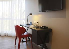 Regency Way Montevideo Hotel 5