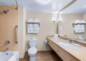 Comfort Suites Vacaville-Napa Valley Area 5