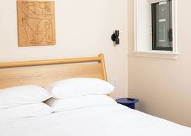 YOWIE Hotel 3