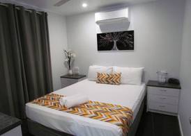 Alex Beach Cabins and Tourist Park 4