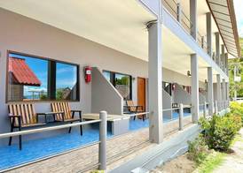 The Scenery Beach Resort 4