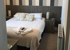 Glenheath Hotel 3