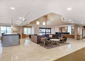 Best Western Plus Coalinga Inn 5