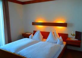 Hotel Kristall 4