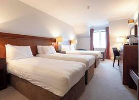 Schull Harbour Hotel 4