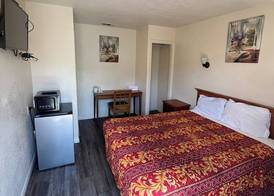 World Motel 4