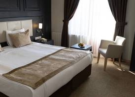Bonjur Hotel Thermal & Wellness Club 4