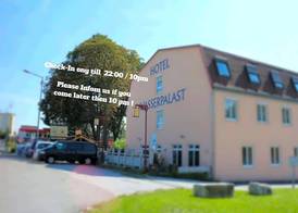 Hotel Wasserpalast - breakfast for free!!! 3