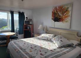 Newport Bay Motel 2