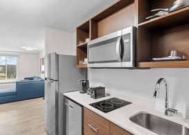 Everhome Suites Wichita Northeast by Choice Hotels 4