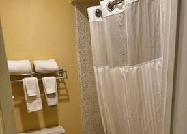 GuestPlace Inn & Suites 5