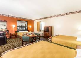 Super 8 by Wyndham Athens 4