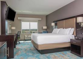 Holiday Inn Express & Suites Norwood-Boston Area by IHG 4