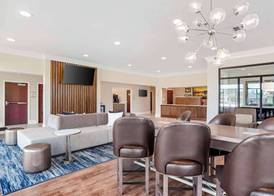 Best Western Plus Two Rivers Hotel & Suites 2