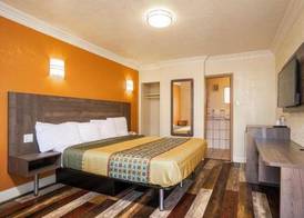Economy Inn Hollywood 4