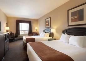 Days Inn by Wyndham Innisfail 5