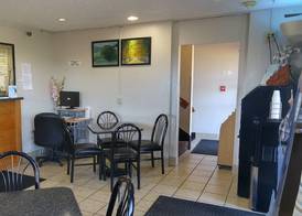 Super 8 by Wyndham Waynesboro 2