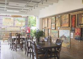 Heuan Pak Dee Hostel at Gallery 5