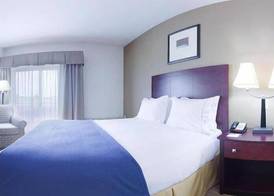 Holiday Inn Express & Suites ANTIGO by IHG 5