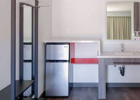 Solo Motel Broadway 4