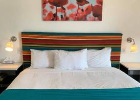Sandyland Reef Inn 3