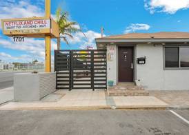 Desert Moon Motel 2