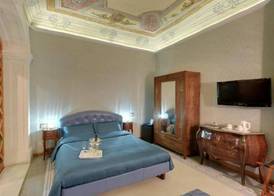 Cavour 10 4