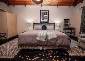 Thulamela Bed and Breakfast 5