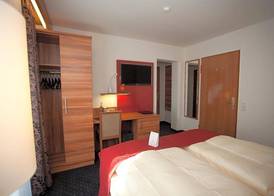 Hotel Knaus am Hafen 4