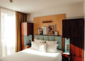 Hotel Eiffel Blomet 5