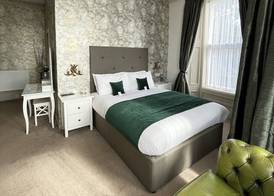 The Abbotsford 5