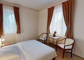 Klaudia's Hotel & Restaurant 2