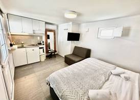 Mykonos Eight 3