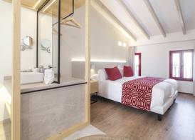 Fil Suites 4