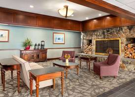 Ramada Plaza by Wyndham Portland 4