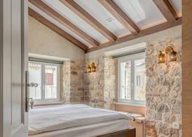 Palace Luxury Retreat - Old Town 5