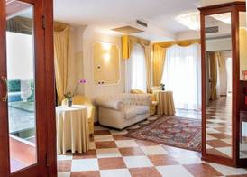 Hotel Russo Palace 5